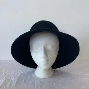 Helen Kaminski | Accessories | Helen Kaminski Hk Black Felt  display picture 3